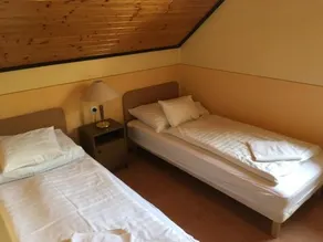 M7 - 129 km Apartmanhaz - Image 5