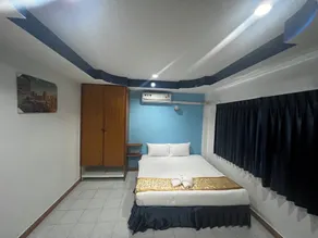 S.A.M Amber Hotel - Image 3