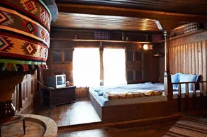 The House With The Vine Guest House - Image 4