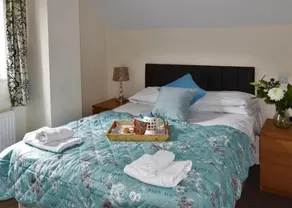 Ramshorn Estate Woodland Lodges - Image 3