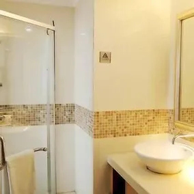 Guiyuan Dajue Hotel - Wuhan - Image 4