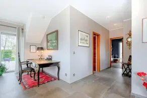 Palatial Home - Sauna & Private Yard ID94 - Image 5