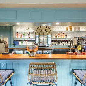 Stocker - King Room in Gastro Pub West Wittering - Image 2