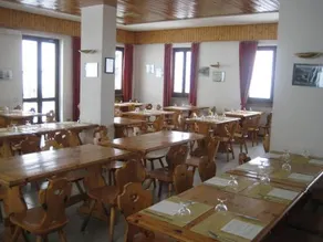 Albergo Casa Della Neve - Image 2