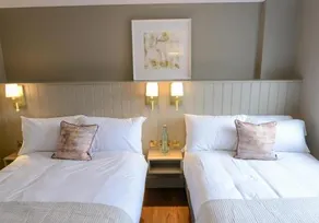 Aaron House Bed and Breakfast - Image 2