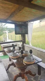Raffinata casa con wifi e giardino immersa nel verde - Image 2