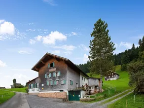 Vintage Holiday Home Near Ski Area - Image 3