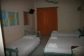 Hotel West - Image 5