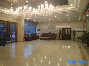 Lanyi Holiday Hotel - Image 3