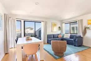 Ocean View 1 BR Dream Escape in Manhattan Beach - Image 4