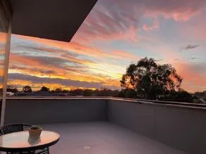 StayCentral - Heidelberg Heights Penthouse - Image 2