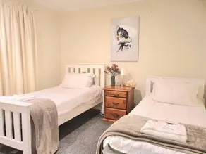 Spacious Home in West Moonah, Hobart - Image 5