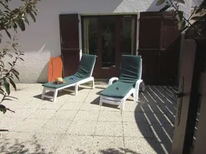 House Maisonnette dans residence de vacances avec piscine - Image 3