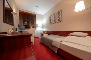 Hotel Sara - Image 5