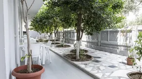 SIDE SPRING HOTEL - Image 5