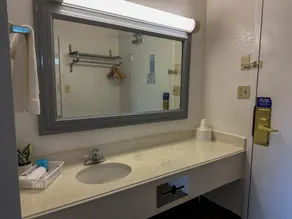 QUALITY INN ROCHESTER AIRPORT - Image 5