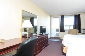 The Irving West Hotel - Image 4