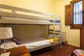 Friendly Rentals Manel - Image 3