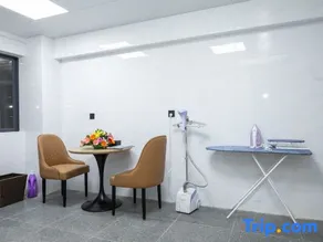 Overseas Chinese Hotel - Image 5