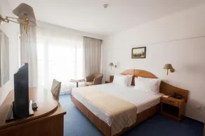 Savoy Hotel - Image 5