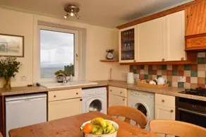 Springwell Cottage Dunoon - Image 3