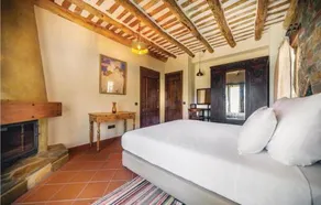2 Bedroom Gorgeous Apartment In Mouzaki - Image 3