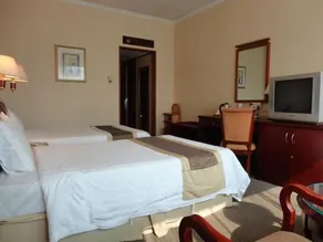 Star Hotel - Image 3