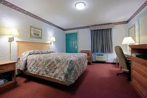 Bay Side Inn & Suites - Image 3