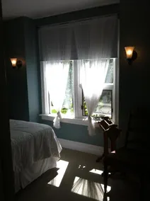 Sir Edgar House Bed & Breakfast - Image 2