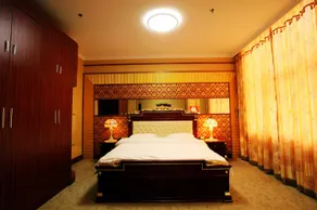 Logistics Business Hotel - Image 2