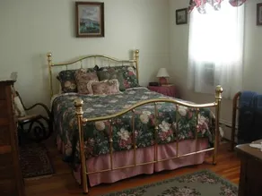 Historic Hill Inn - Image 5