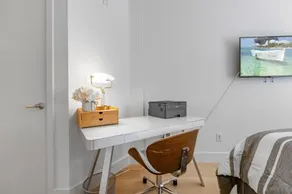 1 Luxury Apartment - Image 2