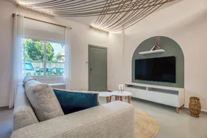 Natura Delexe Studio & Balcony in Batroun - Image 2