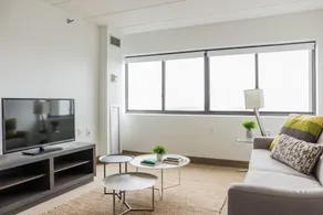 Lovely Brighton Suites by Sonder - Image 3