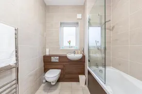 CONEN Chequers Apartment - Image 2