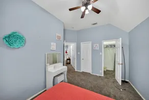 San Antonio Oasis Hot Tub & Pool Access 4 Bedroom Home - Image 5