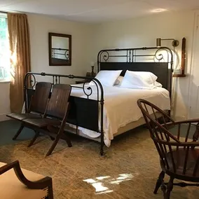 Old Story Farm Bed & Breakfast - Image 2