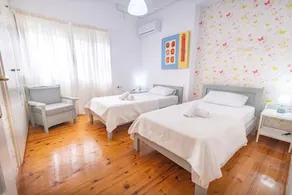 Euphoria Home for 6 with pool&garden - Image 3