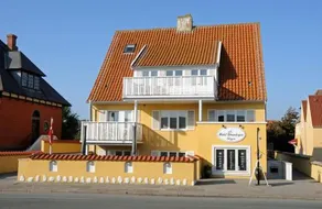Hotel Strandvejen Rooms 6 - Image 5