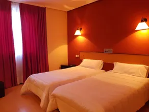 City House Torrelavega - Image 3