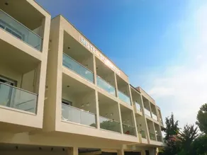 Socrates Plaza Hotel - Image 5