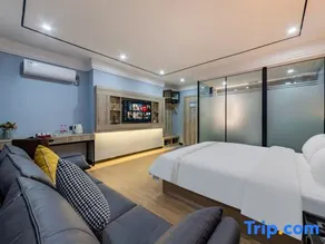 Golden Harbour Business Hotel - Image 3