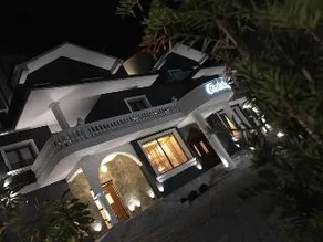 Casta Diva Hotel - Image 1