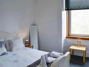 Greenock West End - Image 2