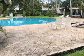 Beautiful apartment in condominium with pool - Image 4