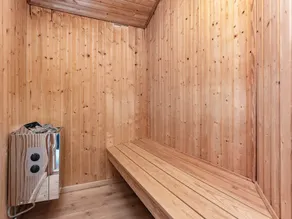 8 Person Holiday Home in Hals - Image 3