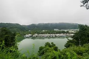 Qiandaohu Runhe Jianguo Hotel - Image 1