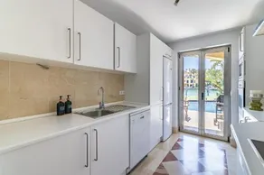 Waterside Apartment in Sotogrande Marina with Private Pool - Image 2