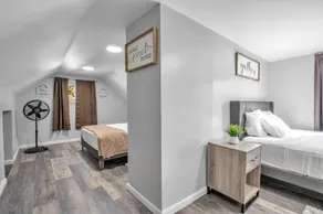 The Manhattan Retreat - Image 3
