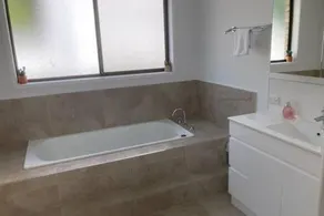 Spacious Modern Home Outstanding Views sleeps 9 - Image 3